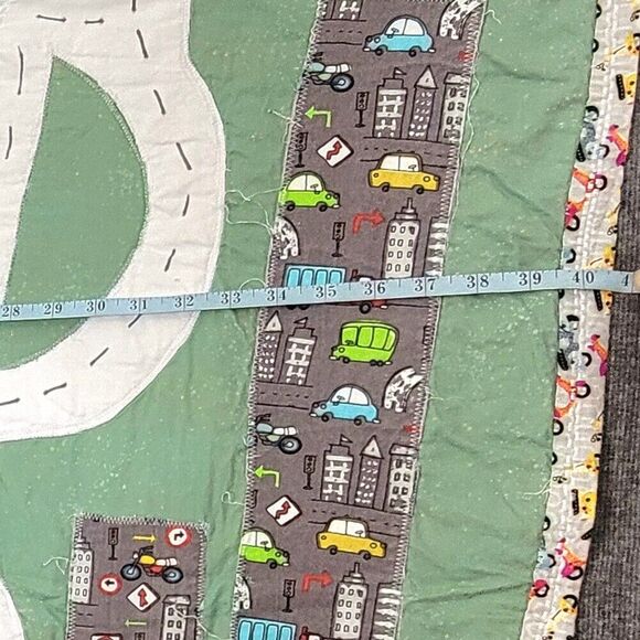 Racetrack Print Quilted Crib Blanket Baby Boys Green Blue Cars Scooters 40x55 - Picture 9 of 13